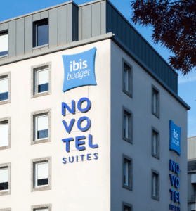 devanture novotel suites